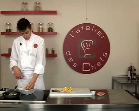 Recette de barquette de saumon aux poireaux et à l'orange, huile de curry