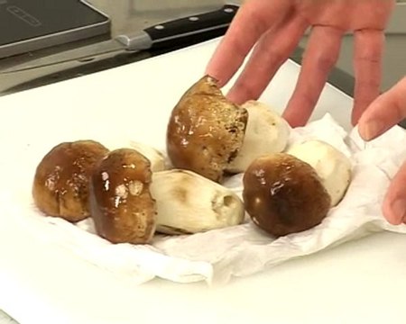 Technique de cuisine : Préparer les cèpes