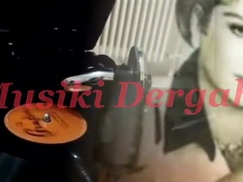 Zeki MÜREN ÖMRÜM SENİ SEVMEKLE NİHAYET BULACAK