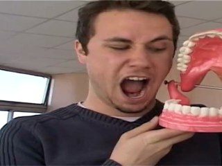 Reportage UNSTv - Journée bucco-dentaire 2011