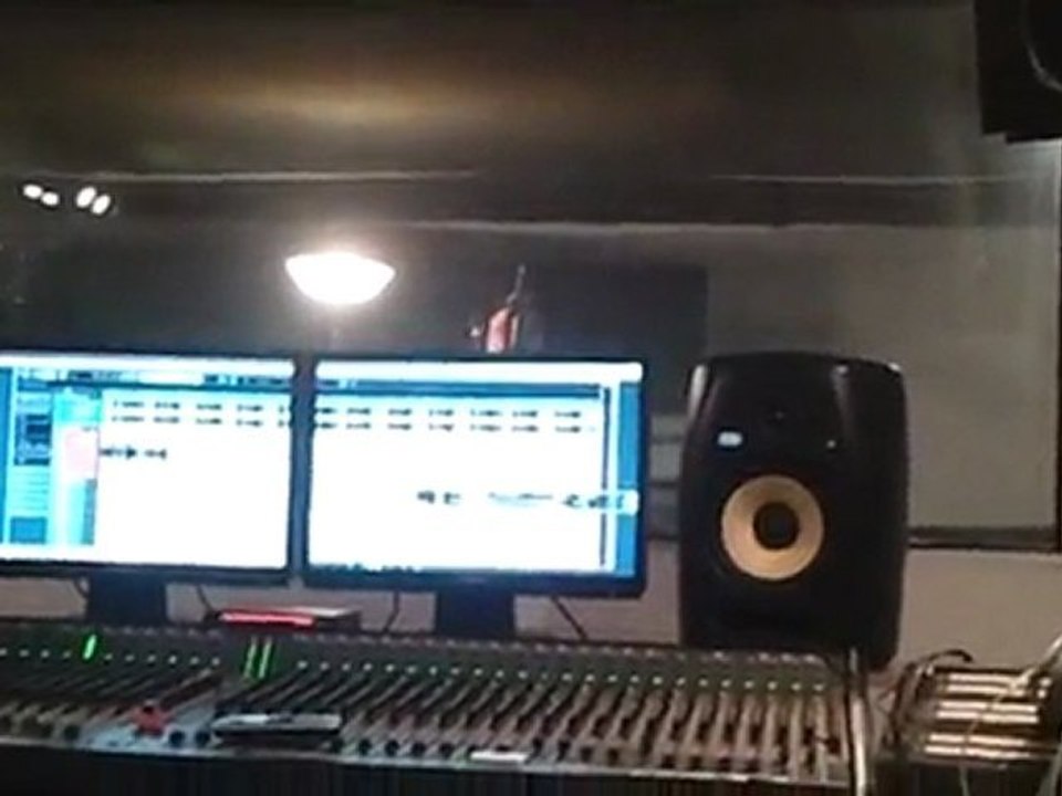 Skandalouz - studio new video