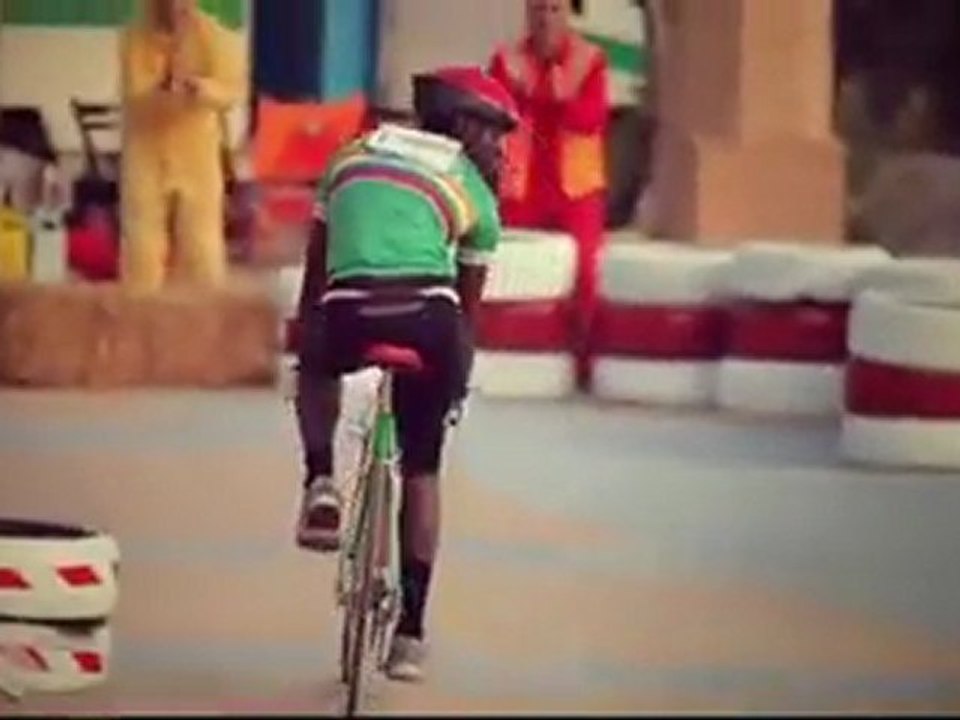 Zebda - Le Dimanche autour de l'église (clip officiel) #Projetmetis