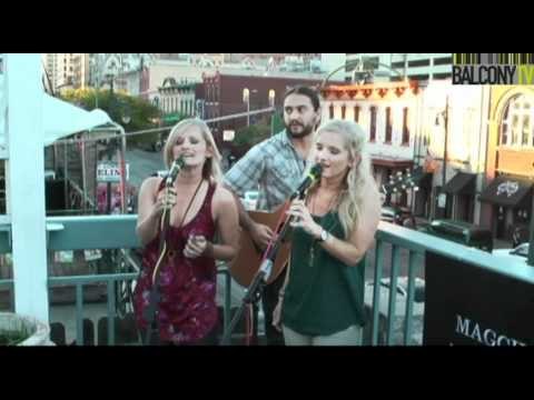 THE RANKIN TWINS (BalconyTV)