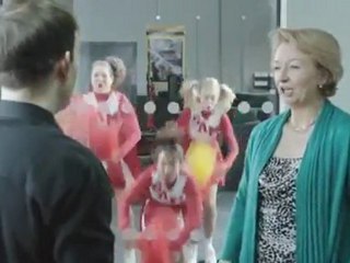 Halfords Autocentres - Cheerleader ad - Dave TV Channel