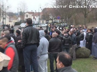 Musulmans debout ! : Mosquée de Pontoise