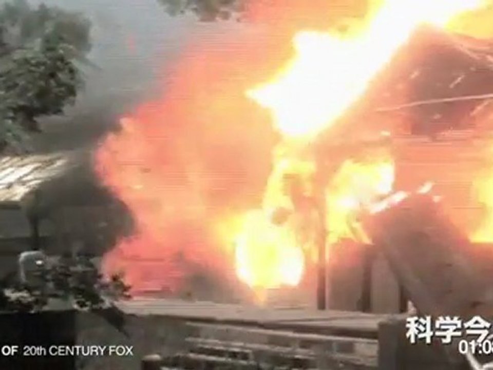 Affe spielt Playstation