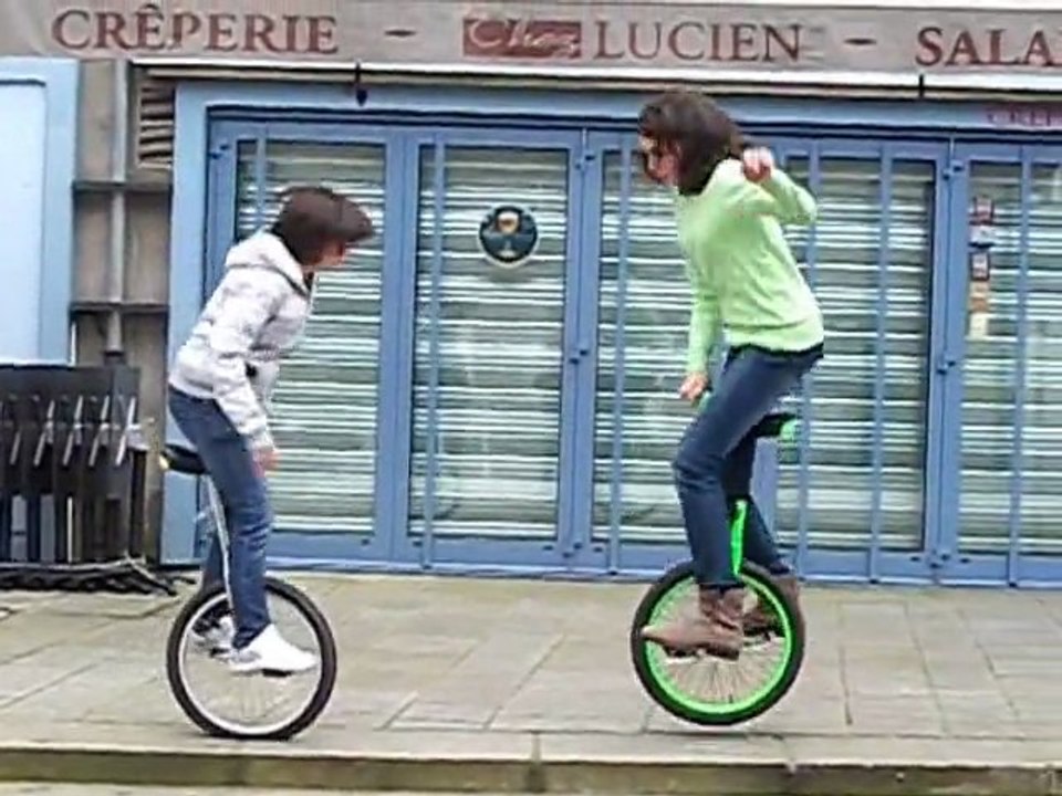 Les four x-New : Monocycle