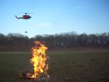 SAR473 Bell 212 largage sur feu à Crosne