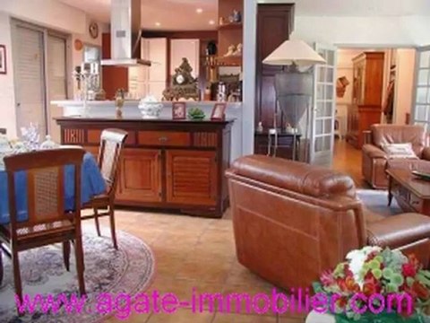 MAISON A VENDRE AVEC PISCINE 33730 VILLANDRAUT GIRONDE