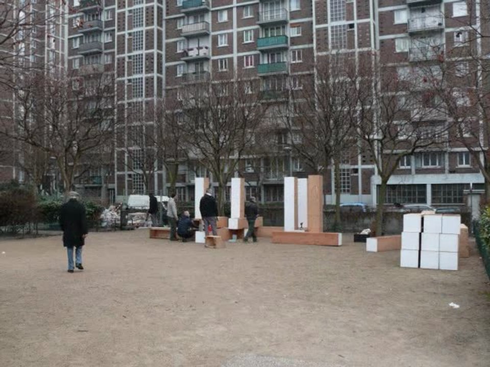 Eden Morfaux / Fabrique d'Archipel / Montage sculpture Assemblage / Square de la rue des quatre tours / Février Mars 2012