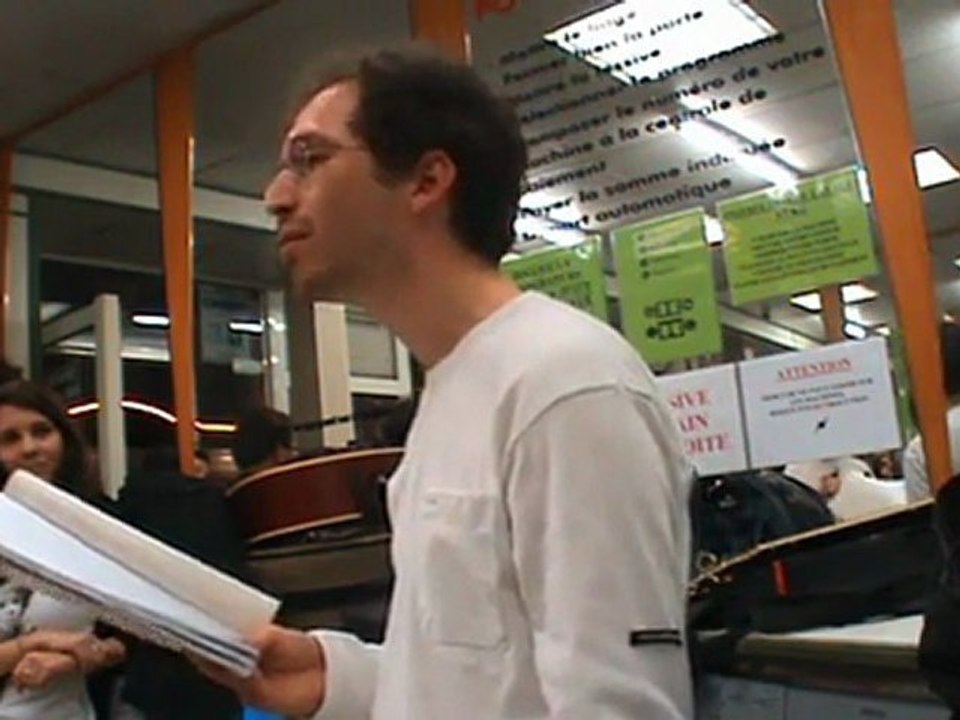 Les petits chanteurs sans nom - Jean-Baptiste @ Lavomatic Tour (Saison 5 - 2011-11-03)