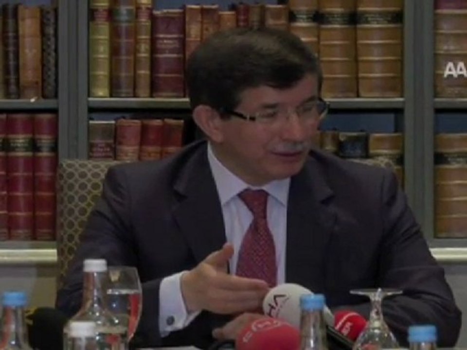 Davutoğlu soruları yanıtladı