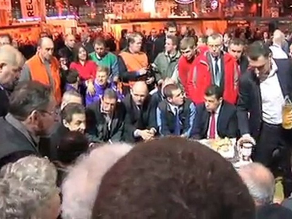 Nicolas Sarkozy soutenu par les éleveurs au Salon de l'Agriculture