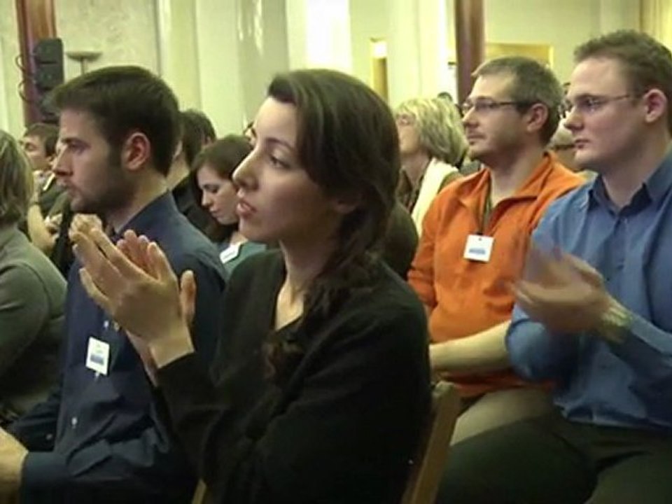"J'assurerai un pouvoir honnête qui rendra leur dignité aux citoyens"