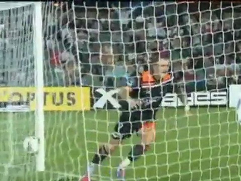 Australien - brisbane besiegt perth in unterzahl