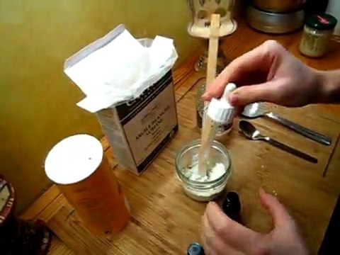 Comment faire son dentifrice bio en 2 mn montre en main ! Sans FLUOR ni DIOXYDE DE TITANE