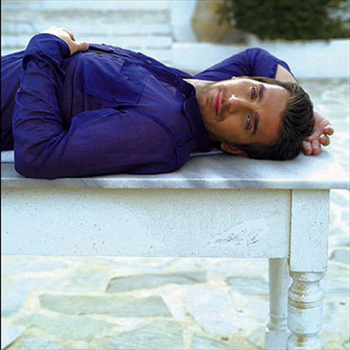 Thanos Petrelis - Adiortohi