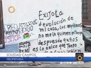 Tumbó la puerta de su casa y se metió a la fuerza para desalojar a inquilinos