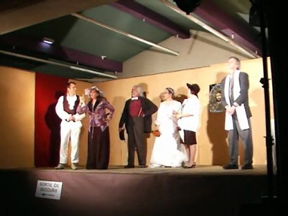 Le Mariage, pièce de théâtre par "Les Lumières de l'Ombre"