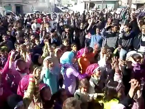 فري برس ادلب معرشورين جمعة سننتفض لاجلك بابا عمر24ـ2ـ2012