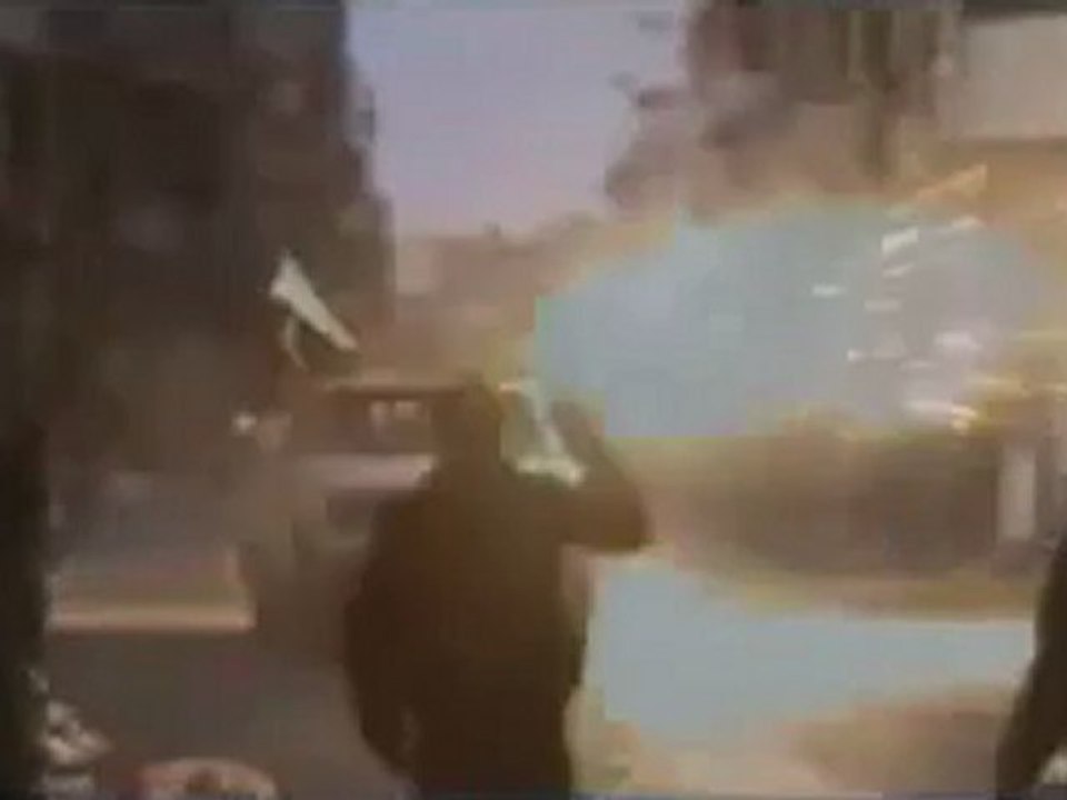 فري برس   عملية للجيش الحر في حمص الحميدية ونحن مع ثوار بابا عمرو  قولا وفعلا24 2 2012