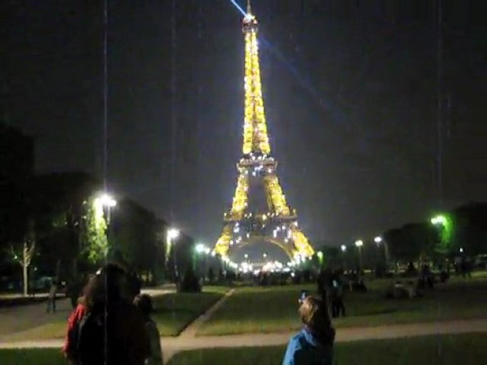 Eifelturm bei Nacht 2011