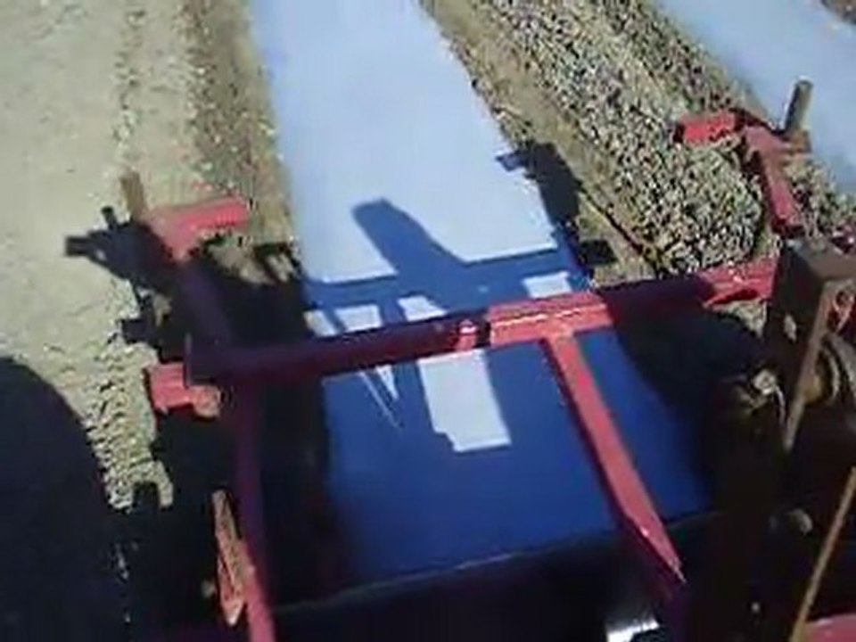 Dérouleuse plastique artisanale + massey ferguson 37