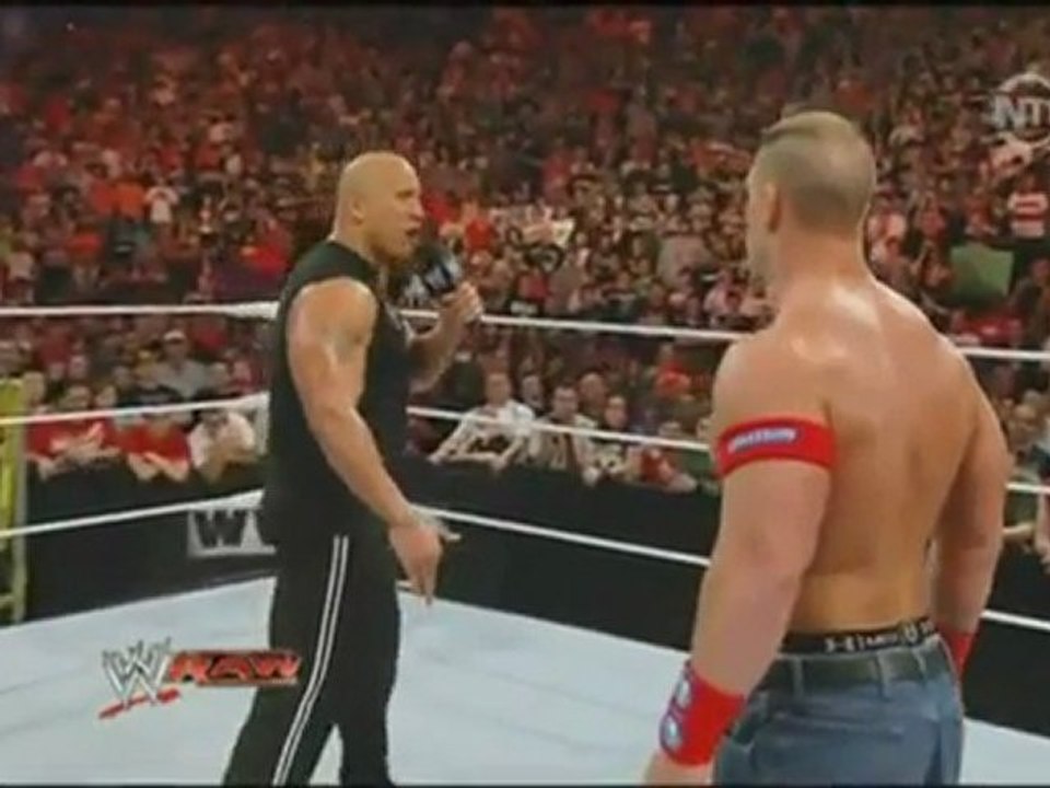 Le plus grand match de toute l'histoire John cena vs The rock à WRESTLEMANIA XXVIII - YouTube