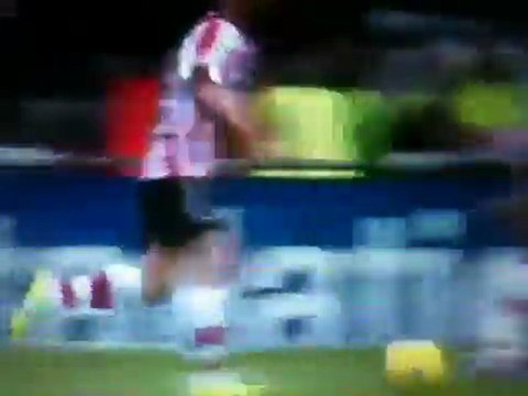 Dries Mertens scoort 2-0 voor PSV tegen Feyenoord