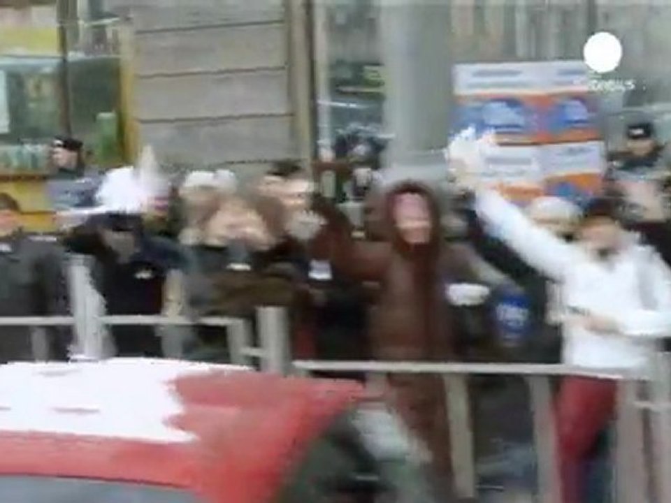 Moskova'da Putin karşıtı insan zinciri