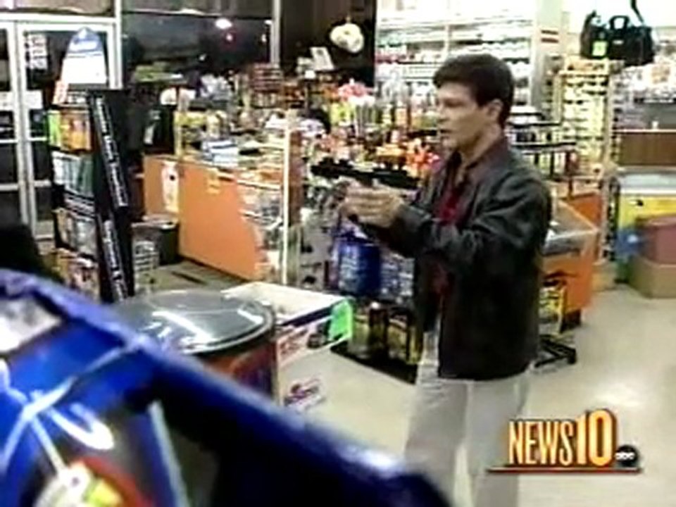 Stupid Robber (Really Funny Video) - You've got to Watch This