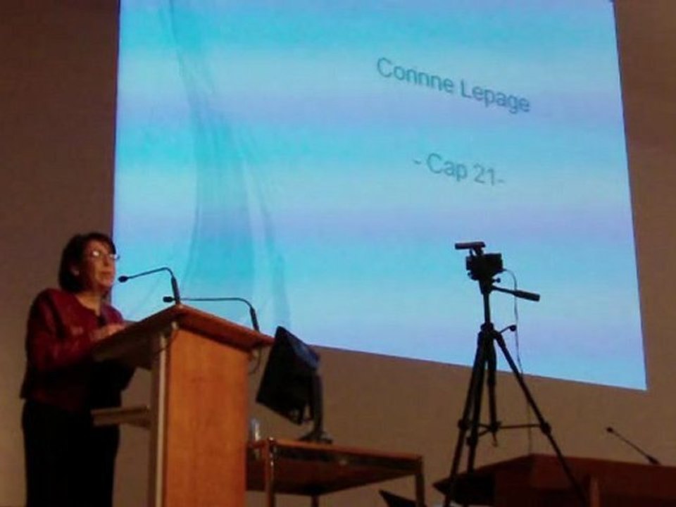 Questions à Corinne Lepage sur les jeunes chercheurs et le doctorat