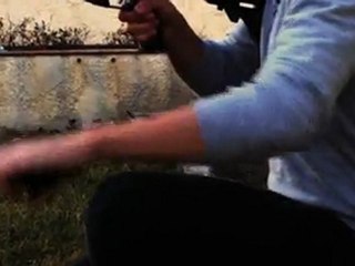 Tir de M4 et renvoi d'une grenade