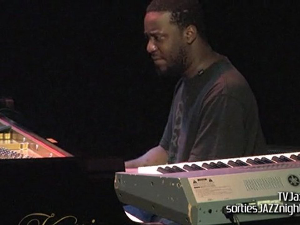 Robert Glasper Experiment - Montréal en Lumière - TVJazz.tv