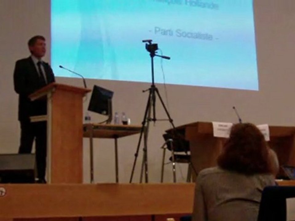 Questions à Vincent Peillon (PS) sur les jeunes chercheurs et le doctorat