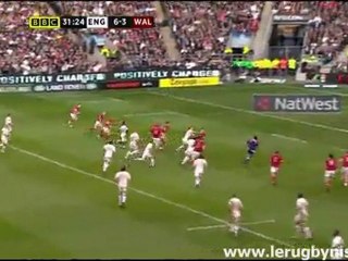 Owen Farrell découpé par Jamie Roberts