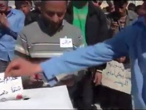 فري برس ادلب معرشورين الاستفتاء على الدستور 26 2 2012