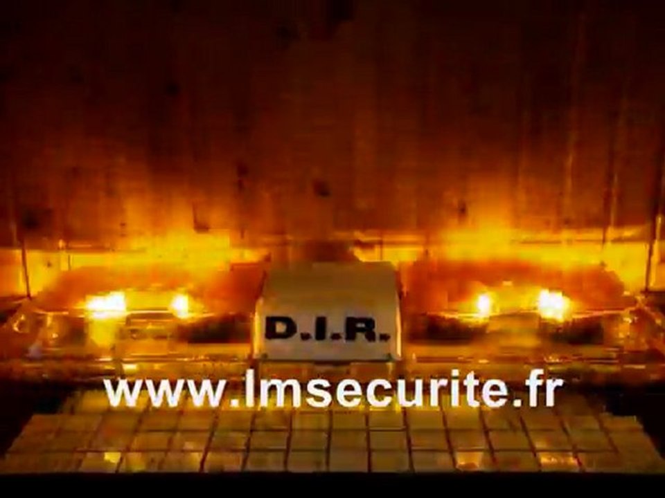 RAMPE  LUMINEUSE  MERCURA  ORION  2  OU  4  GYROLEDS  ORANGE  OU  BLEU