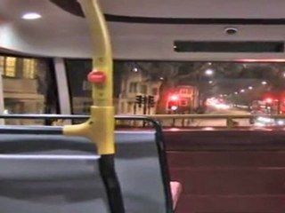 Los autobuses rojos sin puerta regresan, más verdes, a Londres