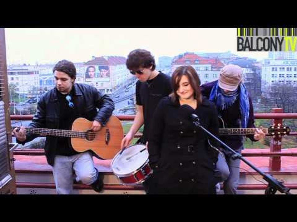 LADY SCARECROW (BalconyTV)