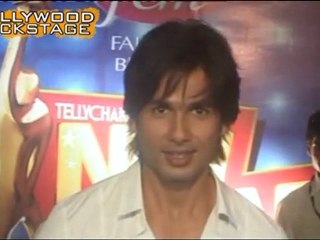 Shahid celebrates birthday with BIKINI girls in Goa