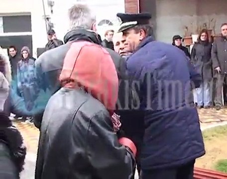 Επίθεση στον βουλευτή Γ. Ντόλιο