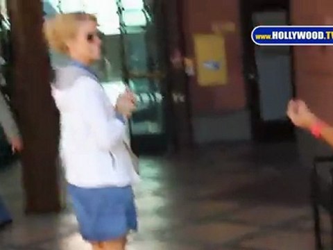 Cheryl Hines Asked About Facebook