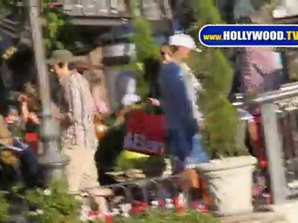 Jimmy Kimmel Shops at The Grove Shopping Center