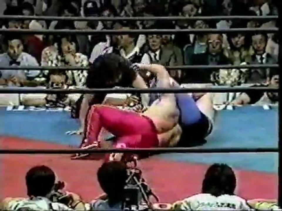Tiger Mask II vs Kuniaki Kobayashi (NJPW) 6/21/1985