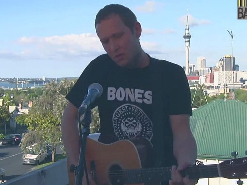THE THOMAS OLIVER BAND