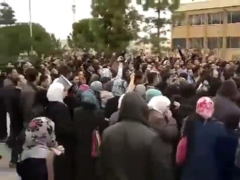 فري برس حلب مظاهرة جامعة حلب 27 2 2012