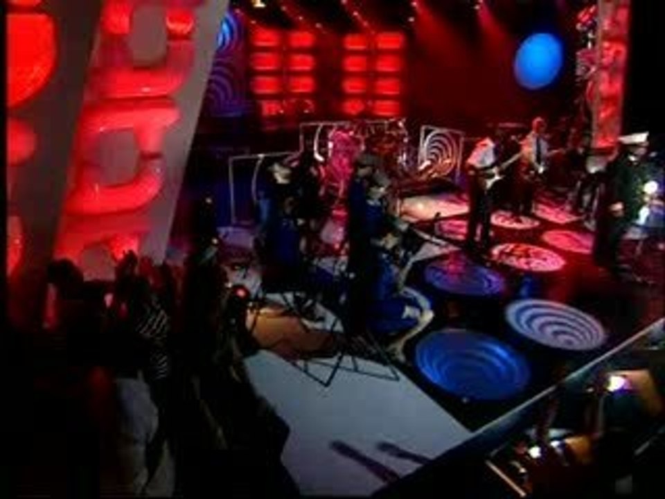 Gnarls Barkley - Crazy (HQ 2006)