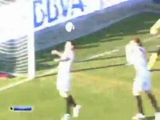 Ronaldo đánh gót vào lưới Rayo