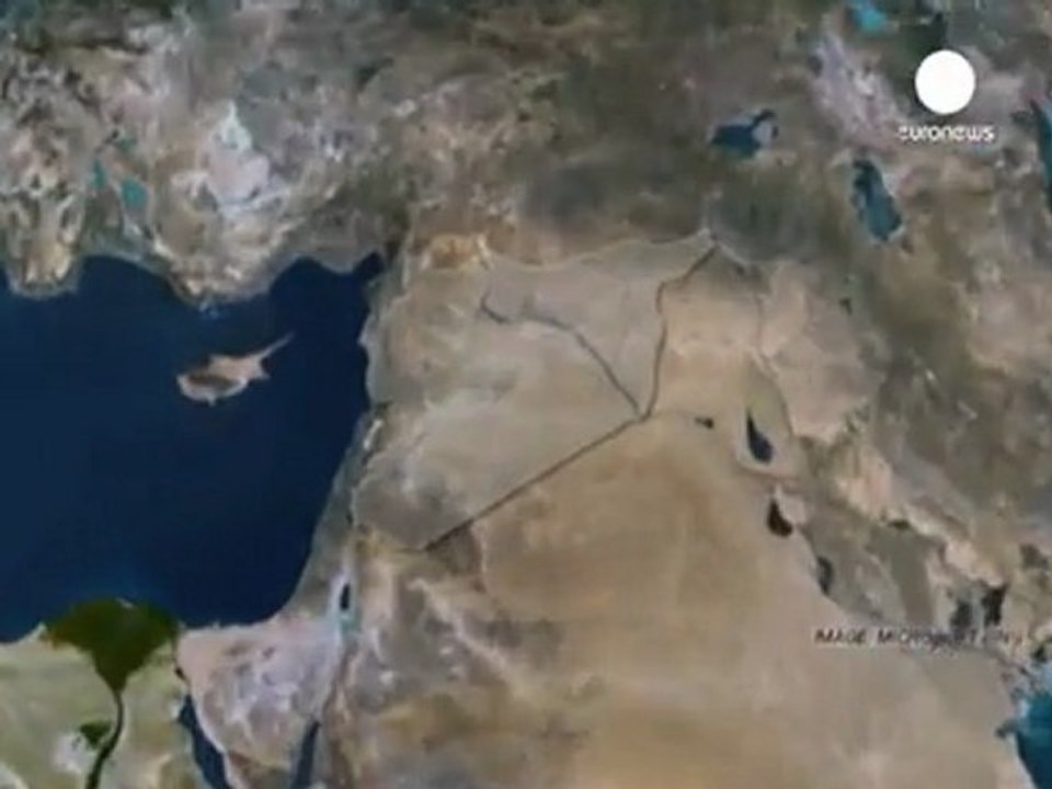 Injured journalists smuggled out of Homs